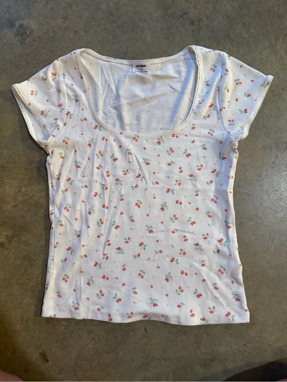 Cotton On White Floral Scoop Neck Women's Tee